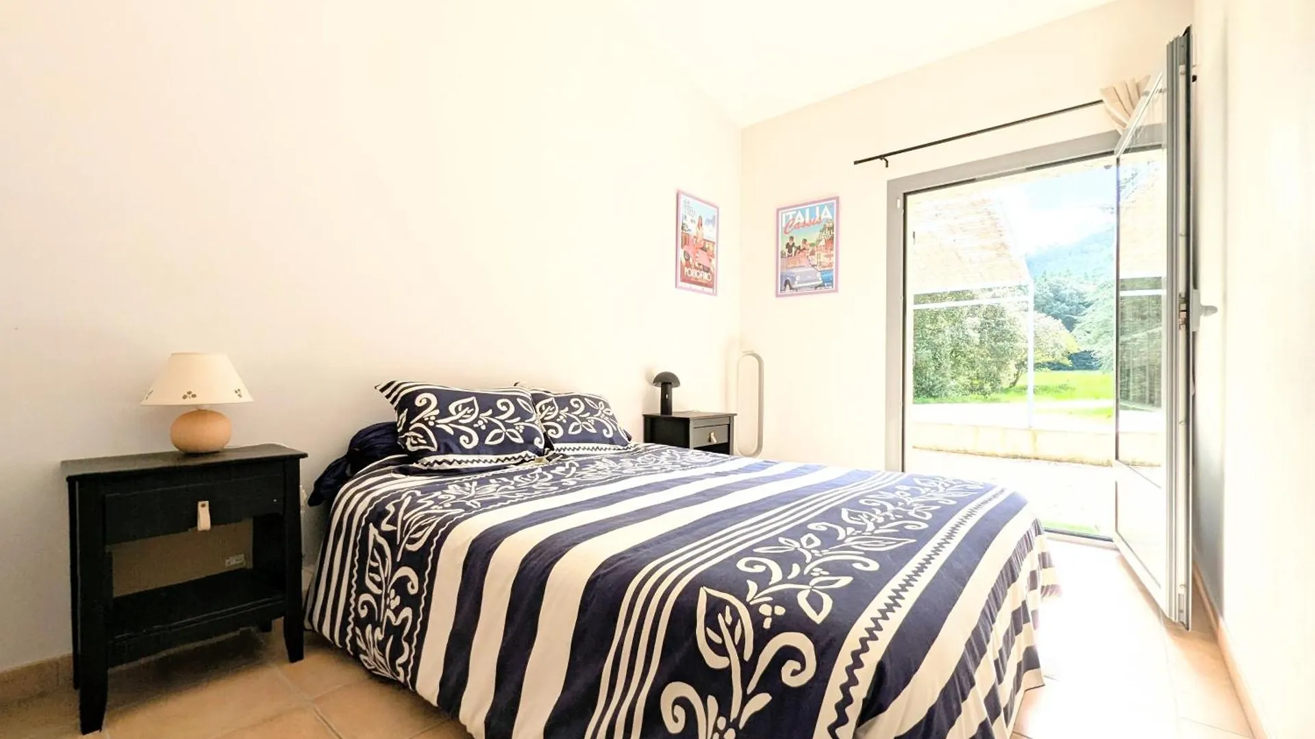 Holiday home Maison 3 Chambres, Calme Absolu, Piscine, Tennis, Parking, Calanques Roquefort-la-Bedoule